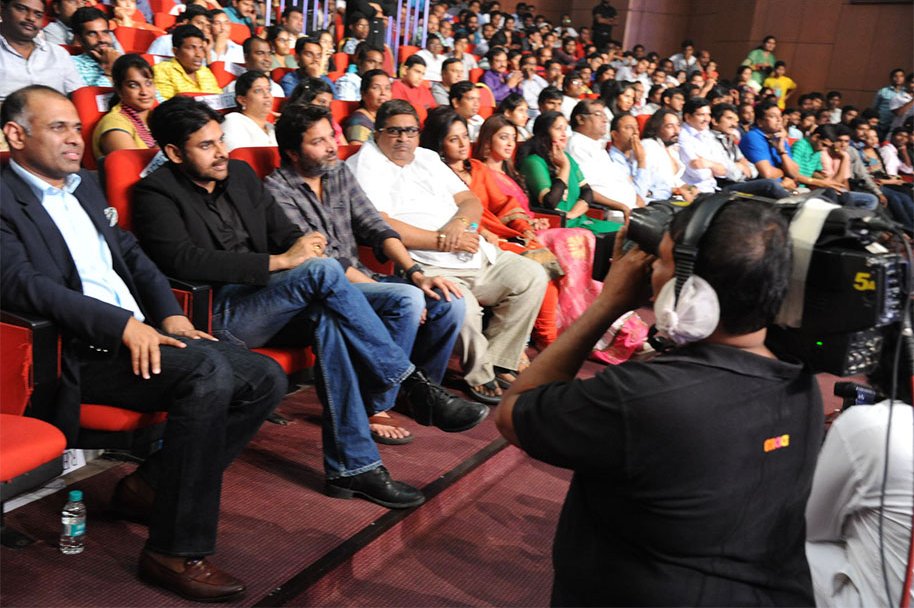 Attarintiki-Daredi-Thank-You-Meeting